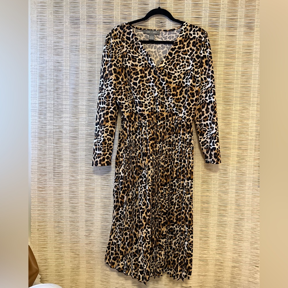 Animal Print Pleated Long Sleeve Dress